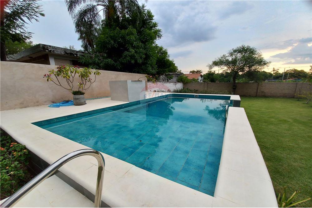 Casa de Verano - Alquiler - San Bernardino, Paraguay — foto 2