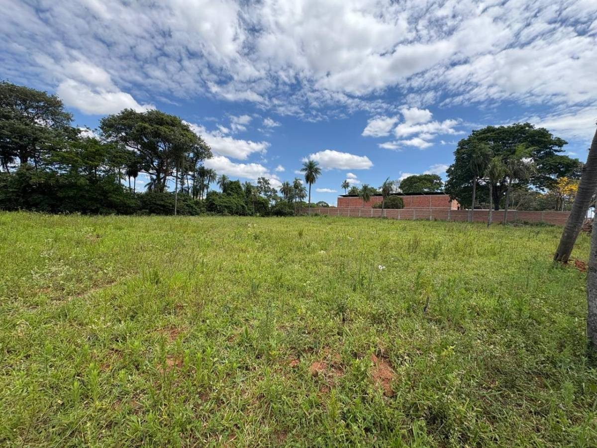 Vendo Terreno Capiata Bo. Salinares Sup. 2766 m2 — foto 3