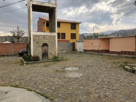 Tranquilo Y Soleado Terreno En Venta