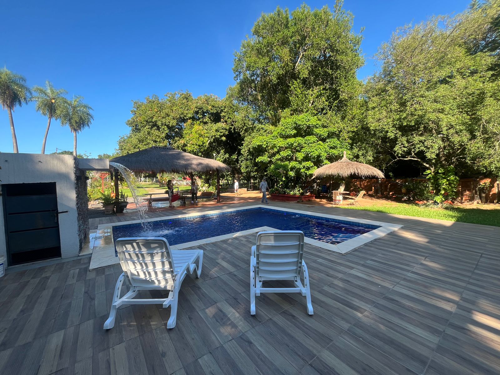 En venta amplia casa de verano en la ciudad de Pirayú. — foto 3
