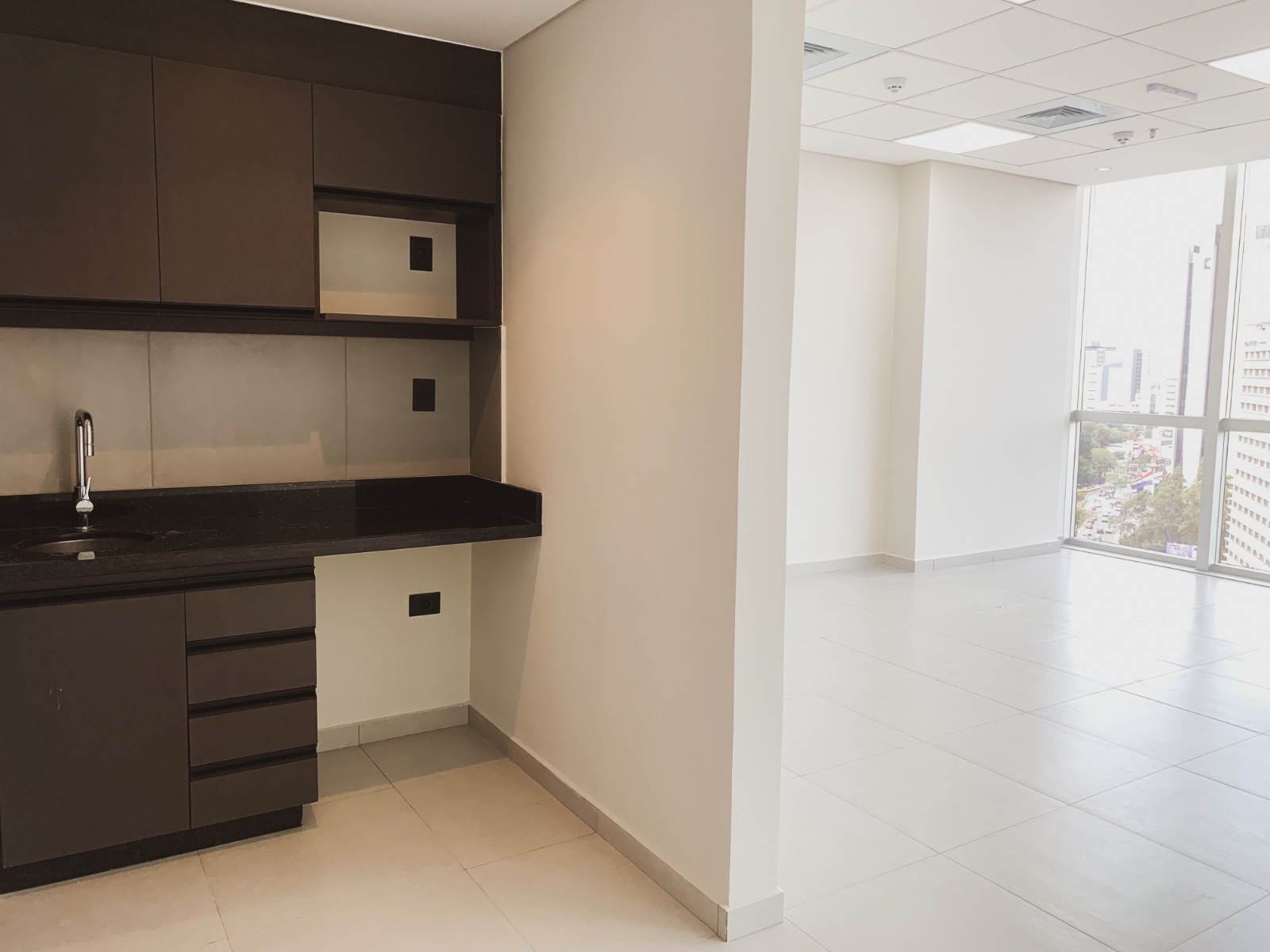 Alquilo Oficinas A Estrenar Zona Aviadores Del Chaco — foto 2