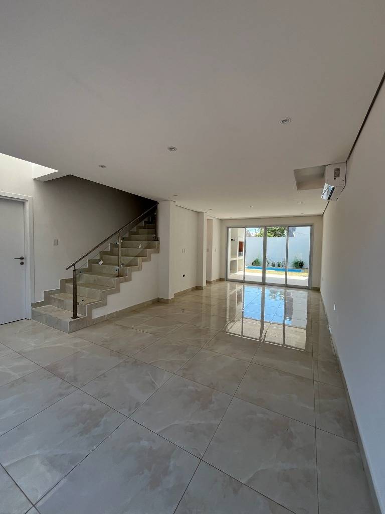 EN VENTA DUPLEX CON PISCINA — foto 2