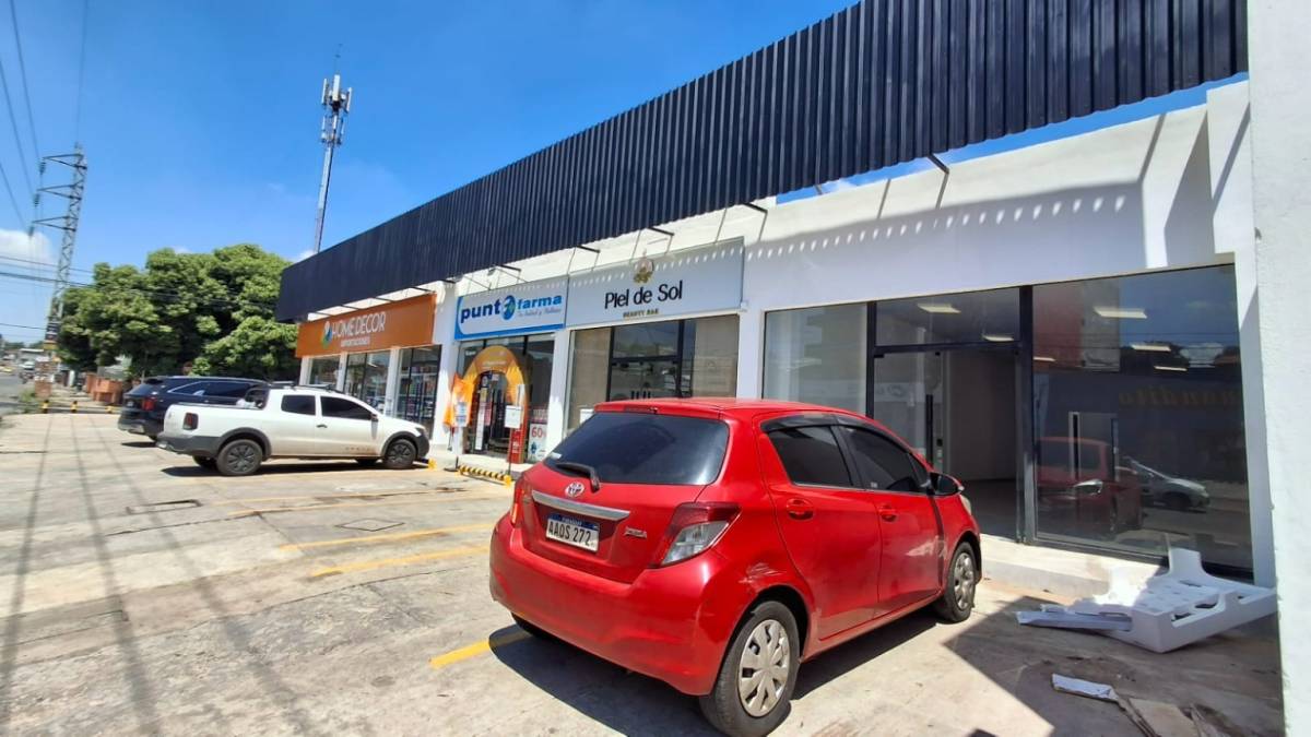 ALQUILO SALON COMERCIAL SOBRE STA TERESA — foto 2