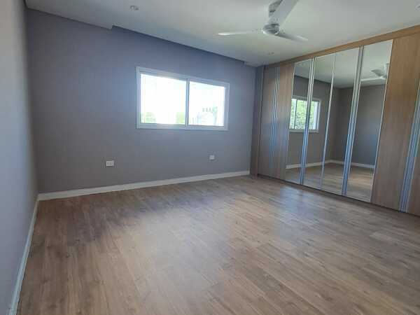 Casa en alquiler en Lambaré — foto 3