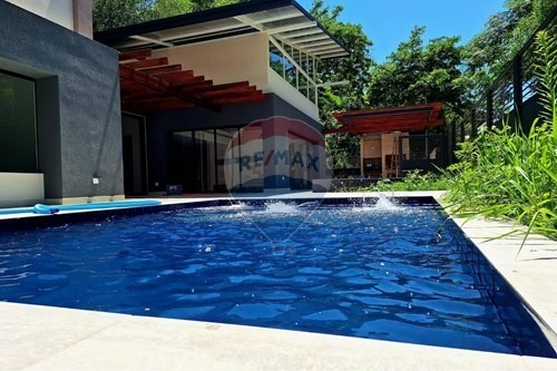 HERMOSA CASA A ESTRENAR ZONA CLUB LAGO AZUL — foto 2