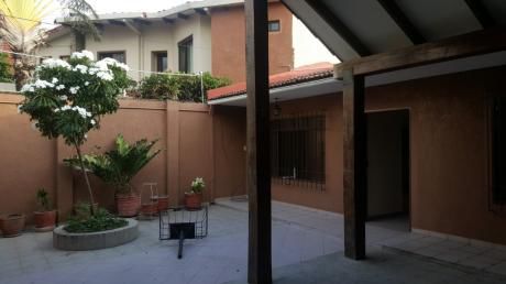 Casa En Alquiler Av. Melchor Pinto