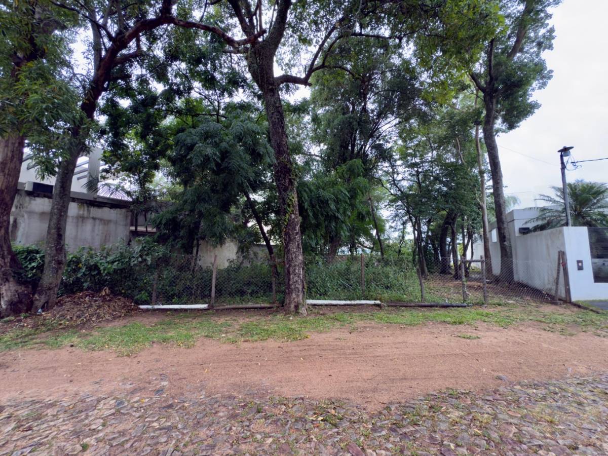 VENDO TERRENO EN SAN BERNARDINO CON SALIDA AL LAGO — foto 3