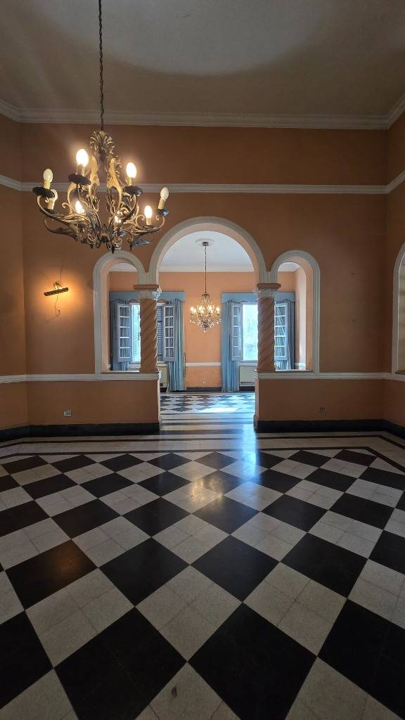 Residencia señorial sobre Av. Mariscal López | Las Mercedes — foto 3