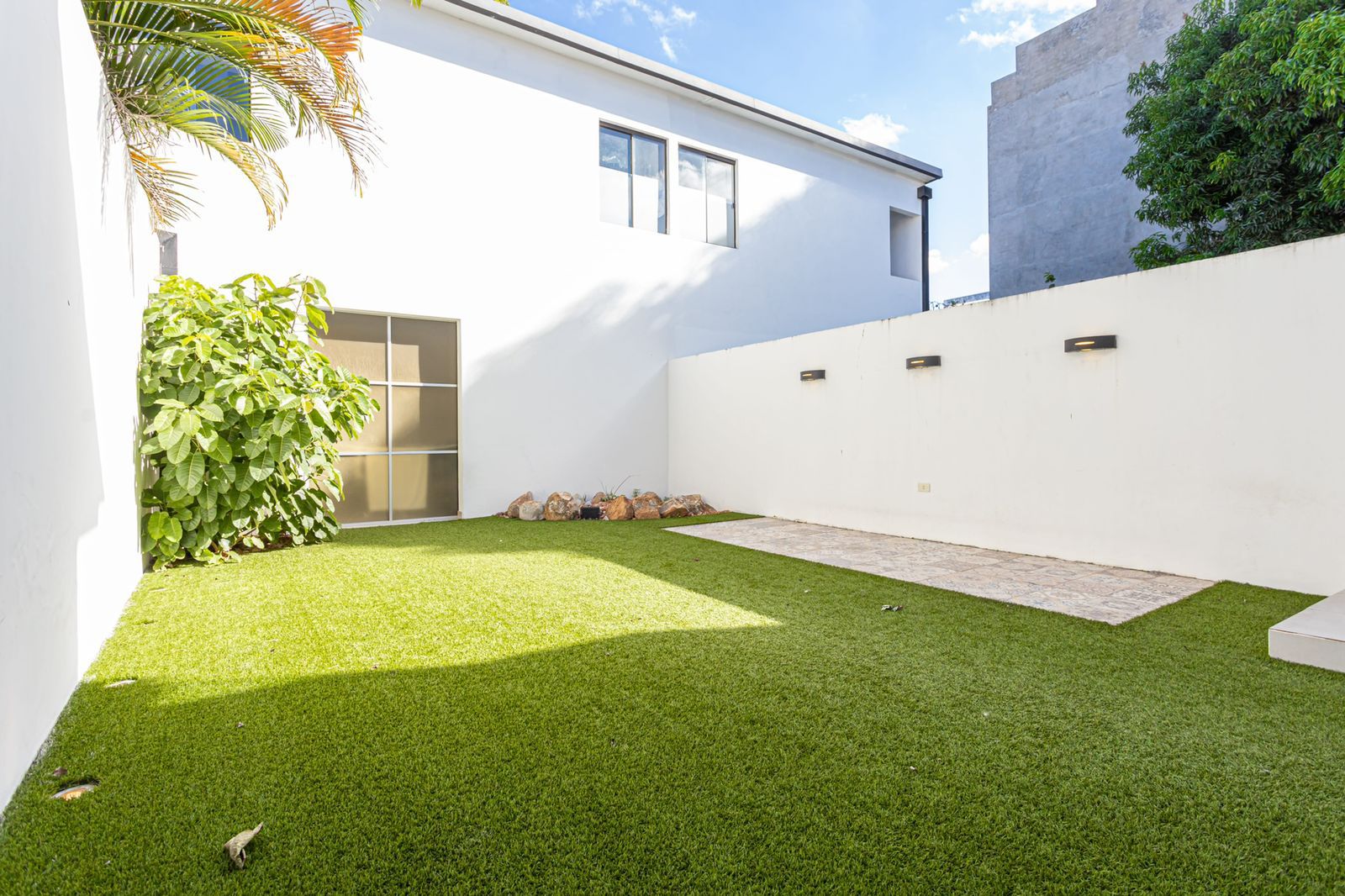 En Venta Hermosa Casa Pareada con Ascensor- Barrio Herrera — foto 3