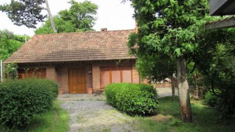 Casa En Calle Enrique Hurtado, A 20 M De Rambla Costanera