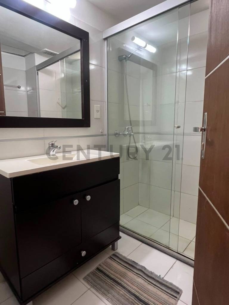 ALQUILO DEPARTAMENTO DE DOS DORMITORIOS AMOBLADO EN RECOLETA — foto 3