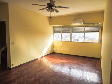 Apartamento En Alquiler En El Centro, 1 Dormitorio