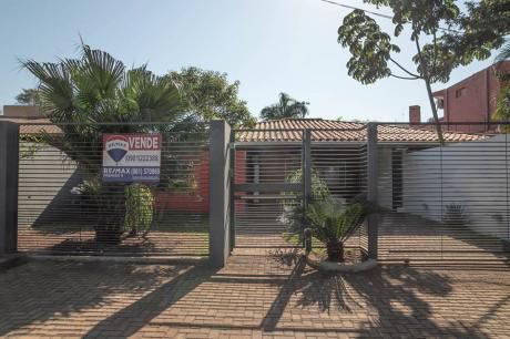 Vendo Casa En Frente Al área 1