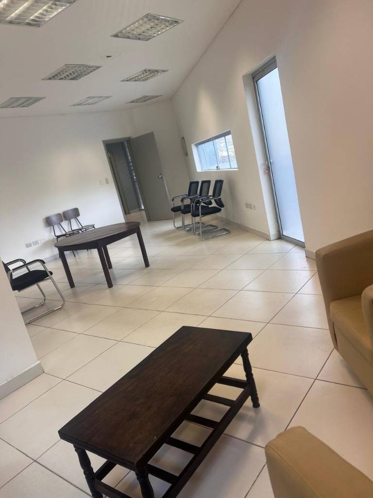 LOCAL COMERCIALPARA OFICINA EN VILLA MORRA — foto 3