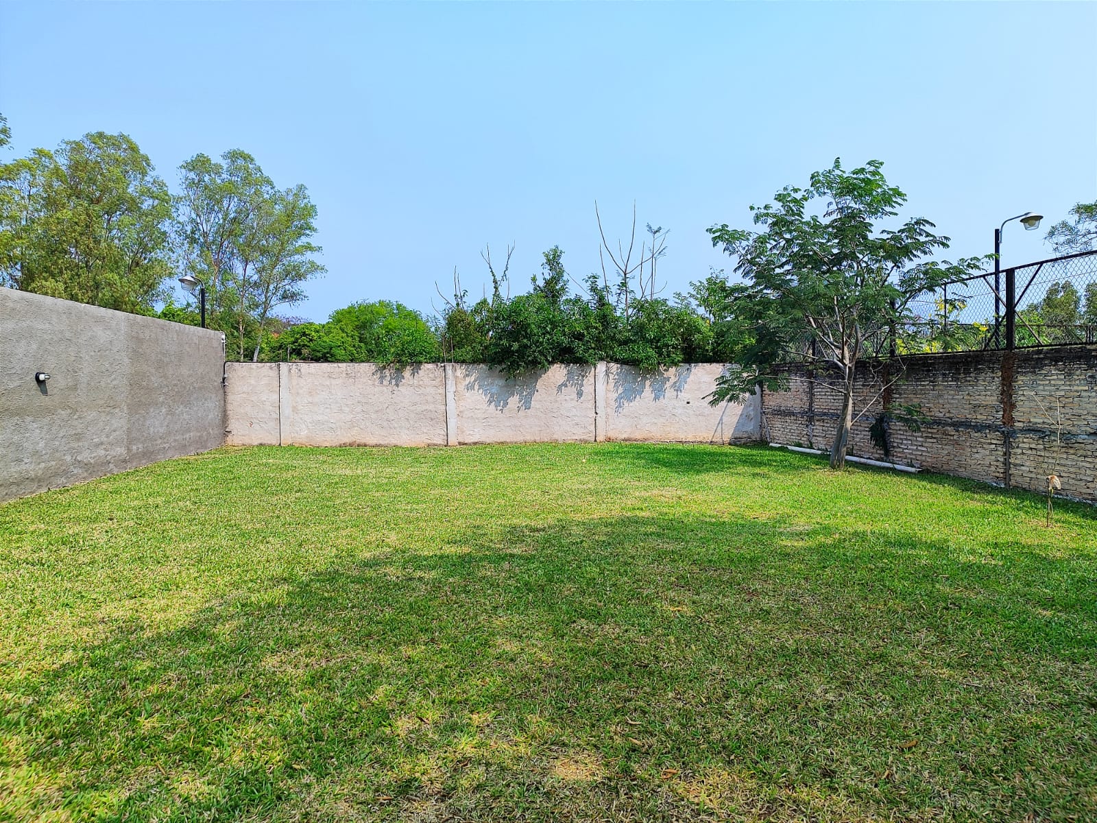 VENDO HERMOSA  QUINTA EN SANBER — foto 2