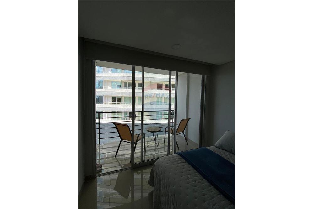 EN ALQUILER DEPARTAMENTO AMOBLADO - EDIF MATRISA — foto 3