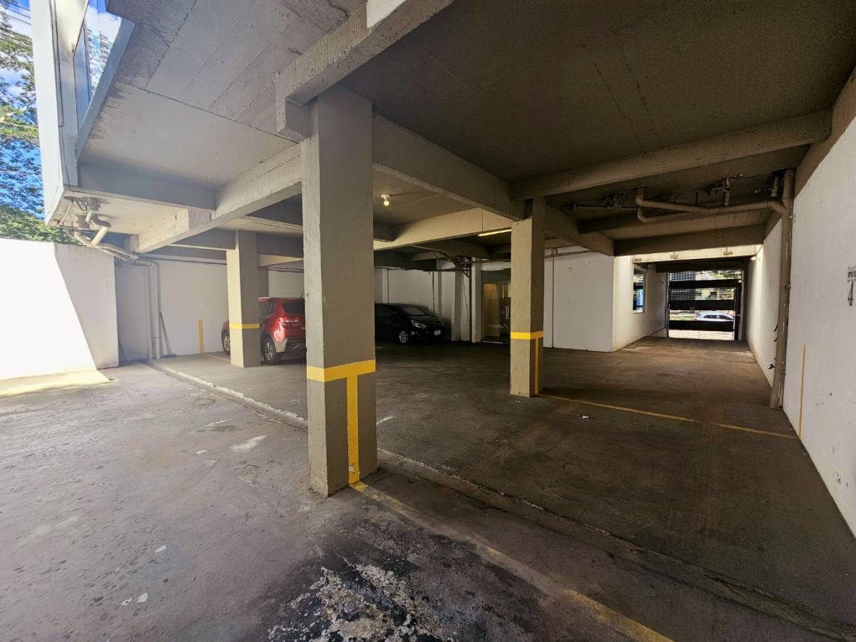 Departamento Totalmente Amoblado con cochera incluida en Lambaré! — foto 2