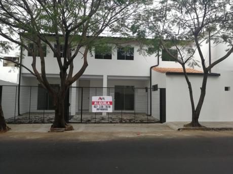 Tierra Inmobiliaria Alquila - Oficina Estrategicamente Ubicada