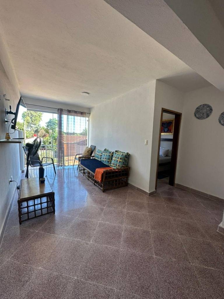 ALQUILO DEPARTAMENTO EN FERNANDO DE LA MORA DE 3 HABITACIONES — foto 3