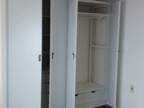 Casa En Brazo Oriental. 2 Dorm. C/barbacoa Y Hermosa Estufa A Leña