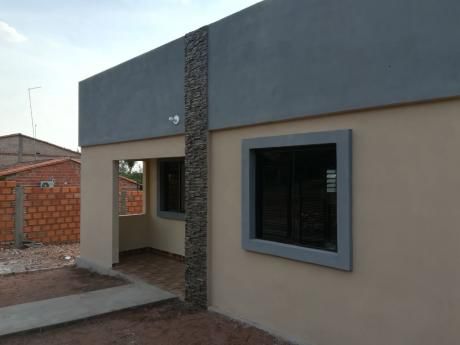 Vendo Hermosa Casa A Estrenar En Villa Elisa, De 3 Habitaciones.