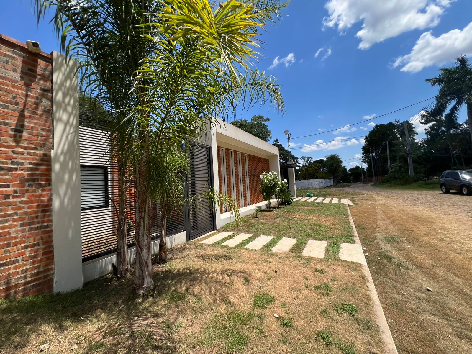 Amplia Residencia en Venta San Bernardino — foto 3