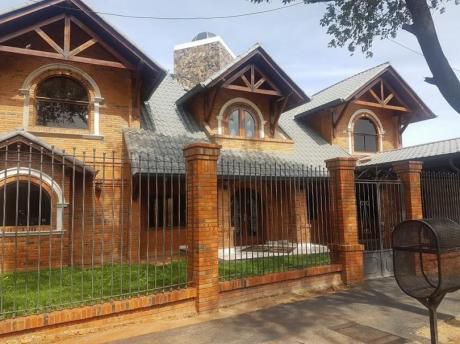 Alquilo Hermosa Residencia A Estrenar En Lambare!!