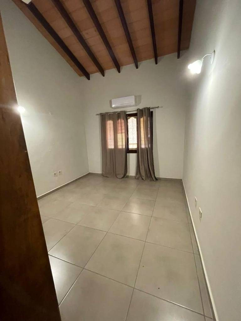 ALQUILER DE CASA SOBRE AVENIDA MCAL. ESTIGARRIBIA — foto 2