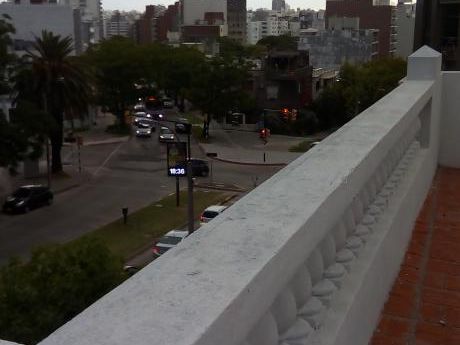Duplex Antiguo Con Terraza 80m2 Con Parrillero