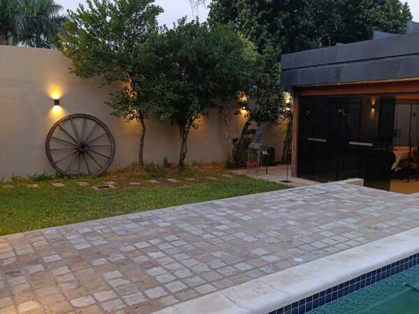 VENDO CASA EN LOS LAURELES — foto 2