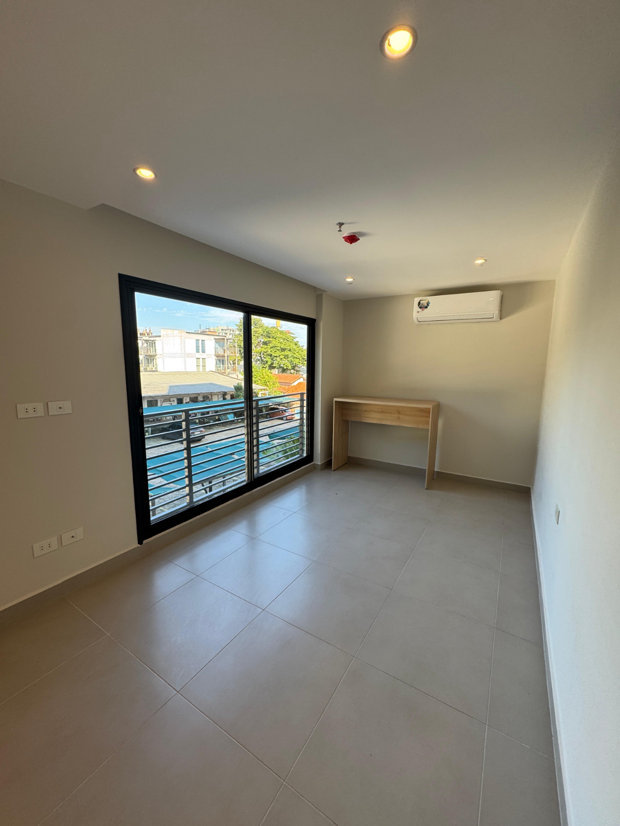 VENDO DEPARTAMENTO MONOAMBIENTE CON RENTA EN EL EDIFICIO MARSELLA — foto 3
