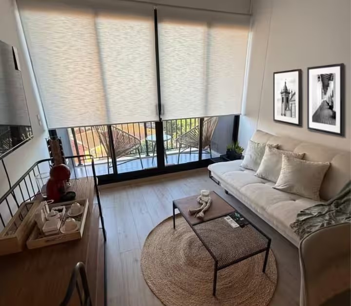 EN ALQUILER | Departamento completamente amoblado y equipado — foto 2