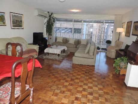 Prox.scoseria Y Rambla. P.alto. Balcón.150 Mts