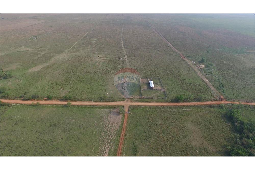 Vendo campo de 111 hectáreas sobre el arroyo Piribebuy en Arroyos y Esteros — foto 2