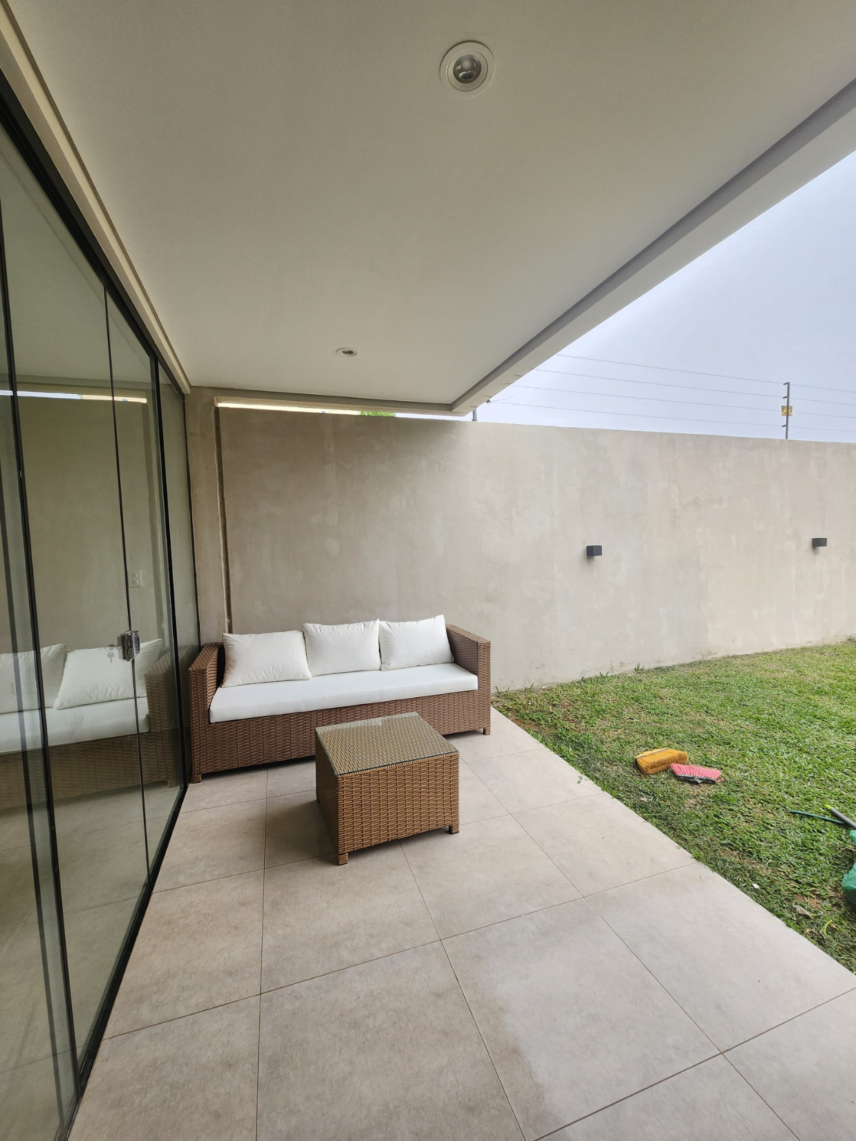 ALQUILAMOS HERMOSO DUPLEX EN LUQUE ZONA CONMEBOL - AMOBLADO — foto 2