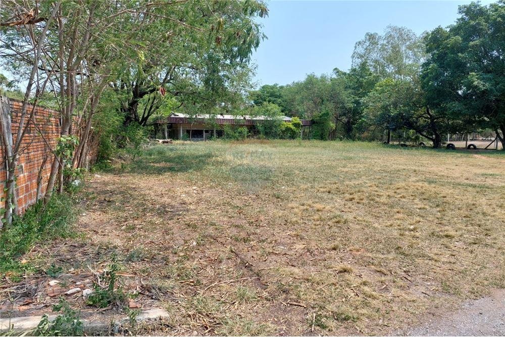 VENDO 19 TERRENOS EN VILLA HAYES A PASOS DEL CENTRO — foto 2