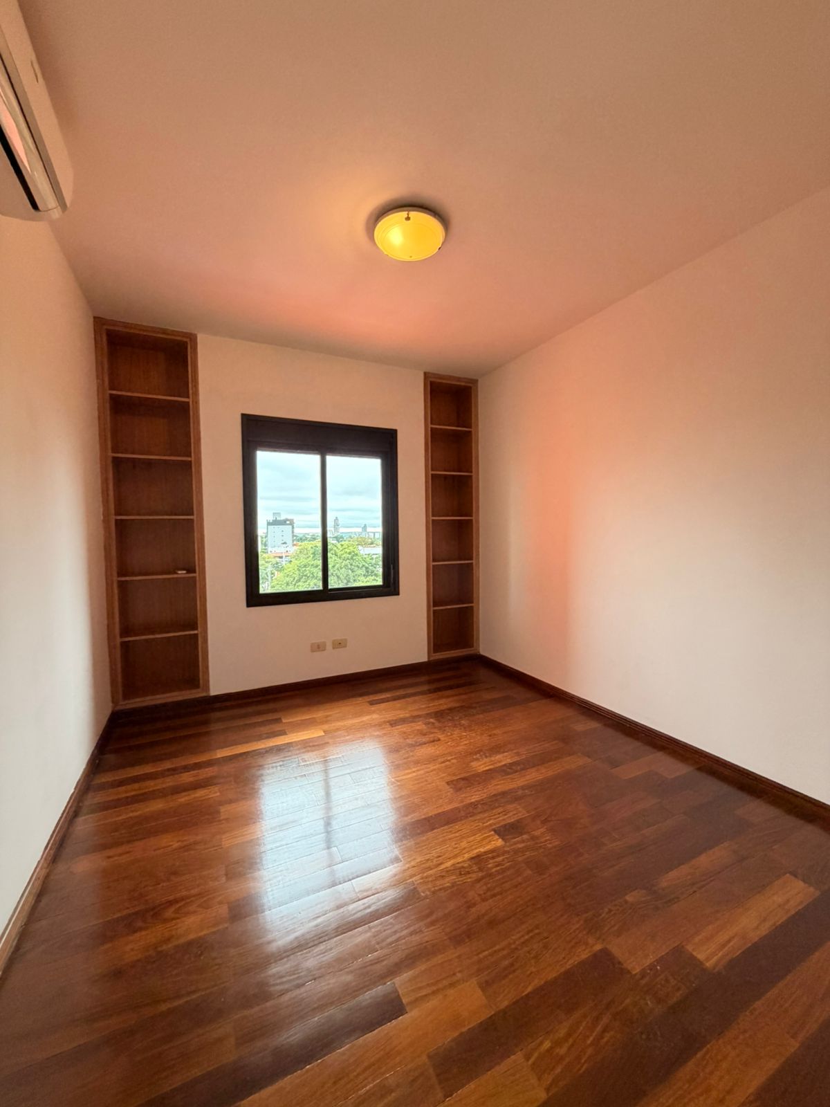 VILLA AURELIA ZONA COLEGIO DEL SOL DEPARTAMENTO TIPO DUPLEX — foto 3
