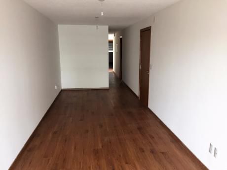 Pocitos, A Estrenar, 2 Dorm. 2 Baños, Balcón C/parrillero.