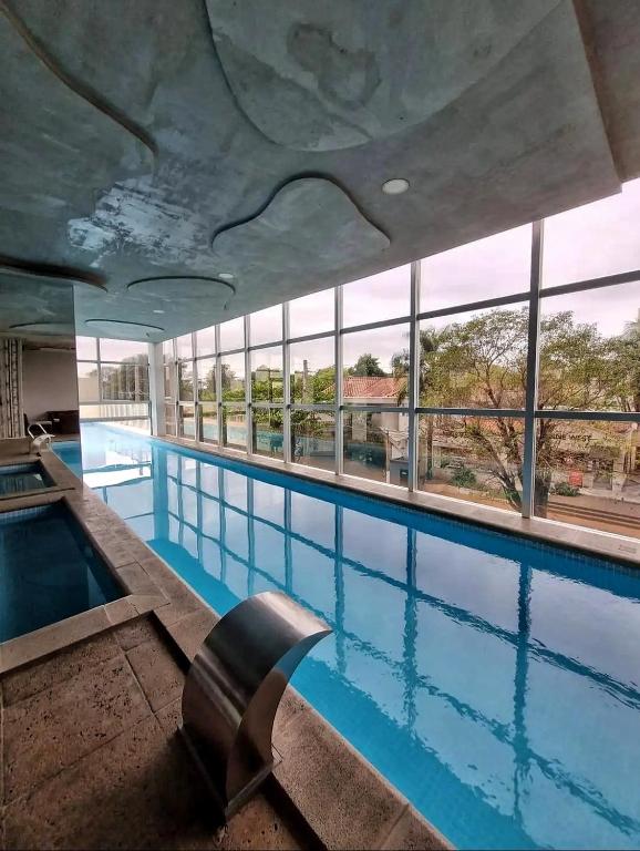 Alquilo departamento amoblado en Villa Morra — foto 2