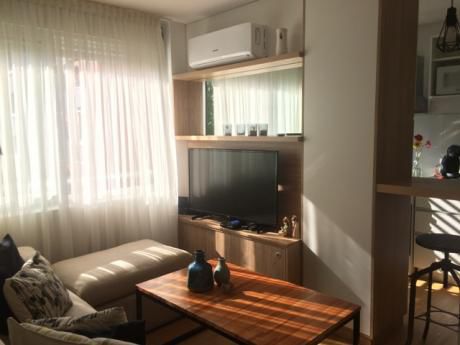 Hermoso Apartamento, Muy Moderno, Zona Tranquila, Con Cochera!