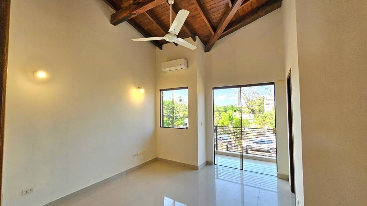 Alquilo Duplex en Luque Zona Conmebol — foto 3