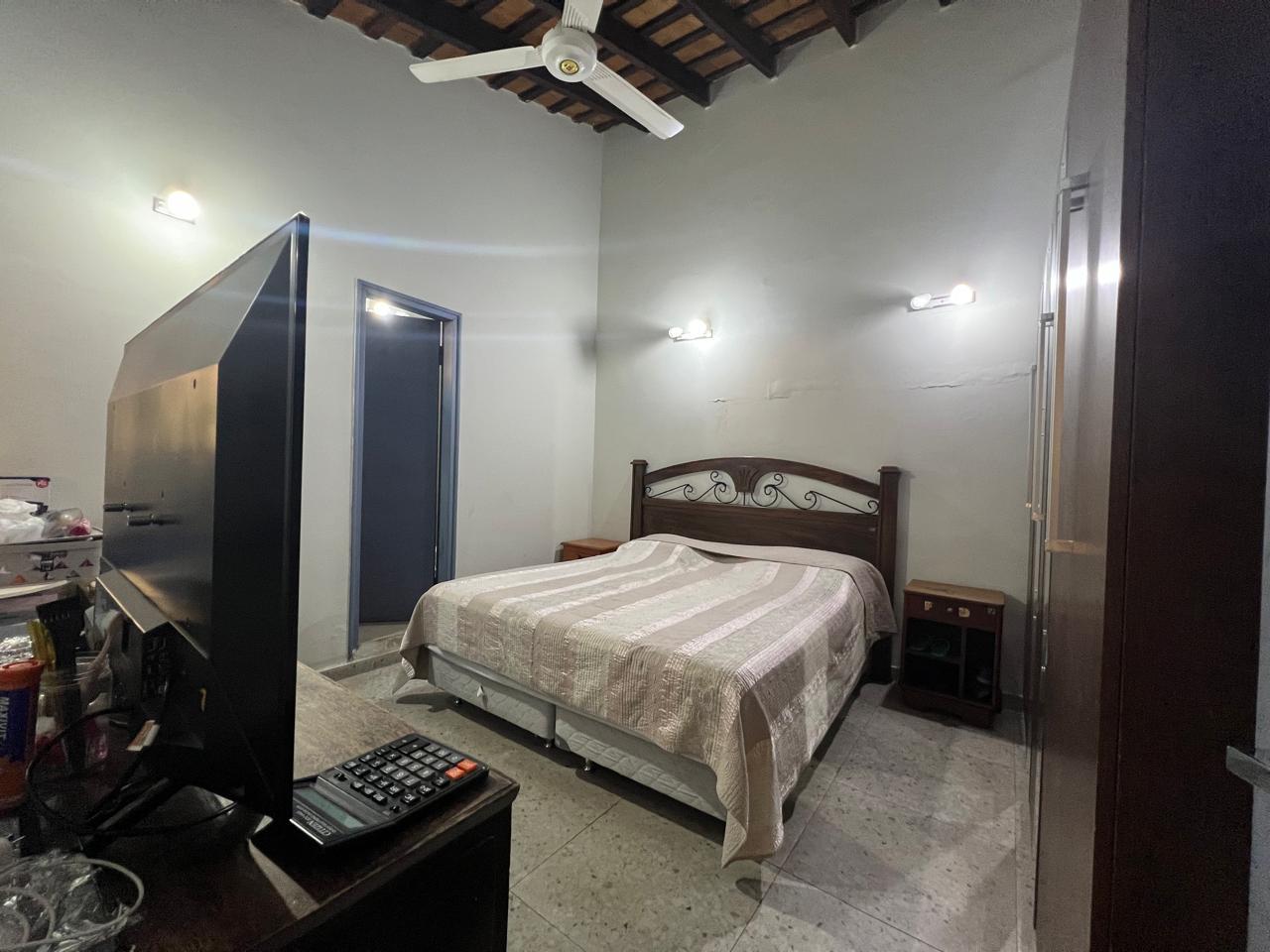VENDO CASA ZONA ALBERDI Y CHILE — foto 2