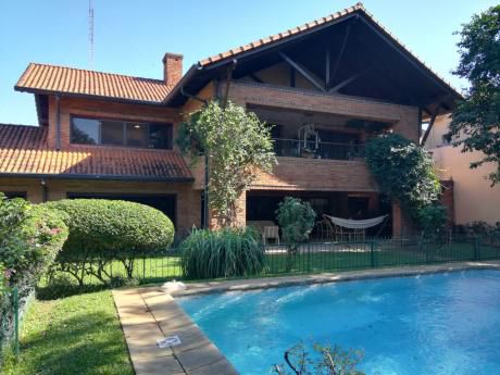 Vende Casa En Luque - Barrio Cerrado Las Piedras
