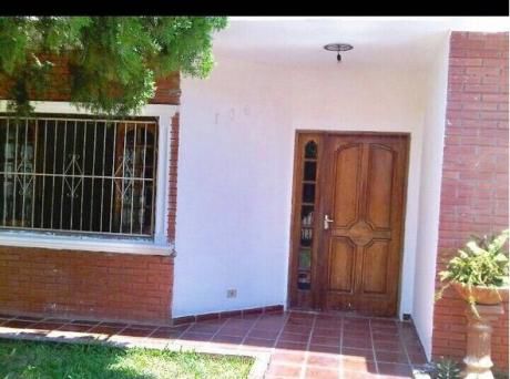 Vendo Casa De 3 Dormitorios En Villa Elisa Zona Club 3 Boqueños