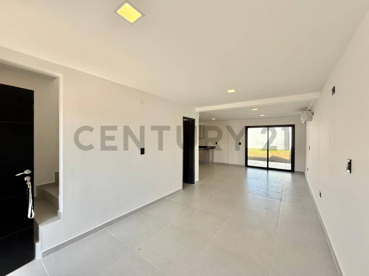 Alquiler de Casa Dúplex en Luque, Central — foto 3