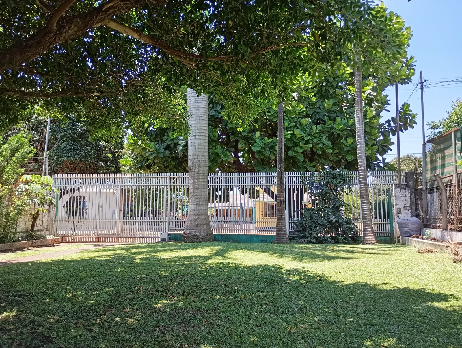 EN VENTA CASA BARRIO SANTA ANA CIUDAD DEL ESTE — foto 2