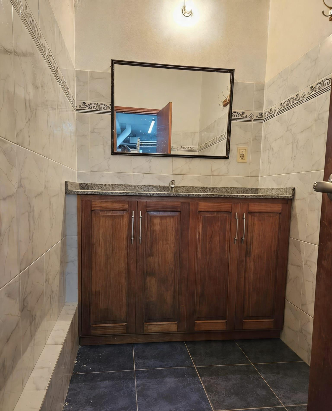 Local Comercial, Barrio La Comercial. Montevideo · Foto 7