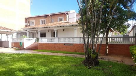 Residencia En El Dorado A Pasos De Av. España