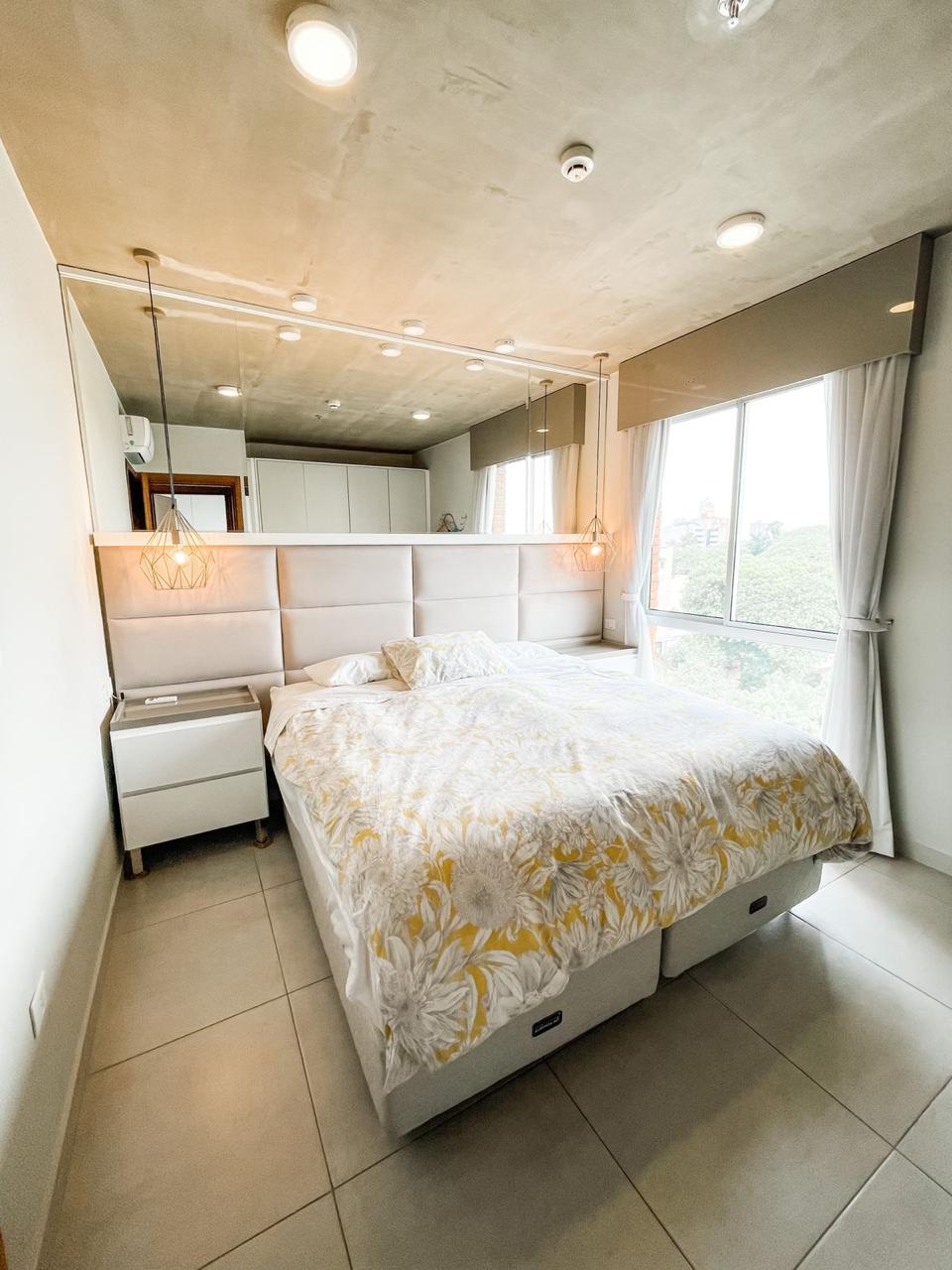 HERMOSO DEPARTAMENTO EN LAS MERCEDES / 2 DOR — foto 3