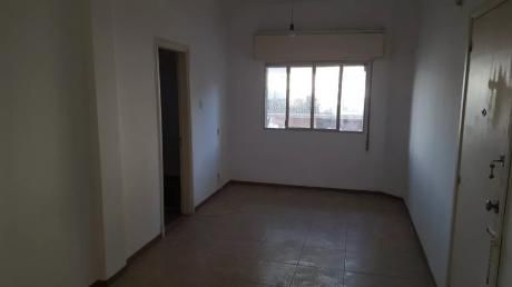 3 Dorm, Tza Al Fte, Canelones Y Minas, 1 Piso X Escalera.
